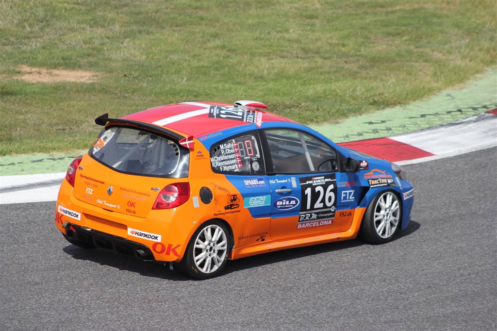 Det var en bil med forhjulstræk Frederik Nymark kørte i Barcelona.
(Foto: Nymark Racing)
